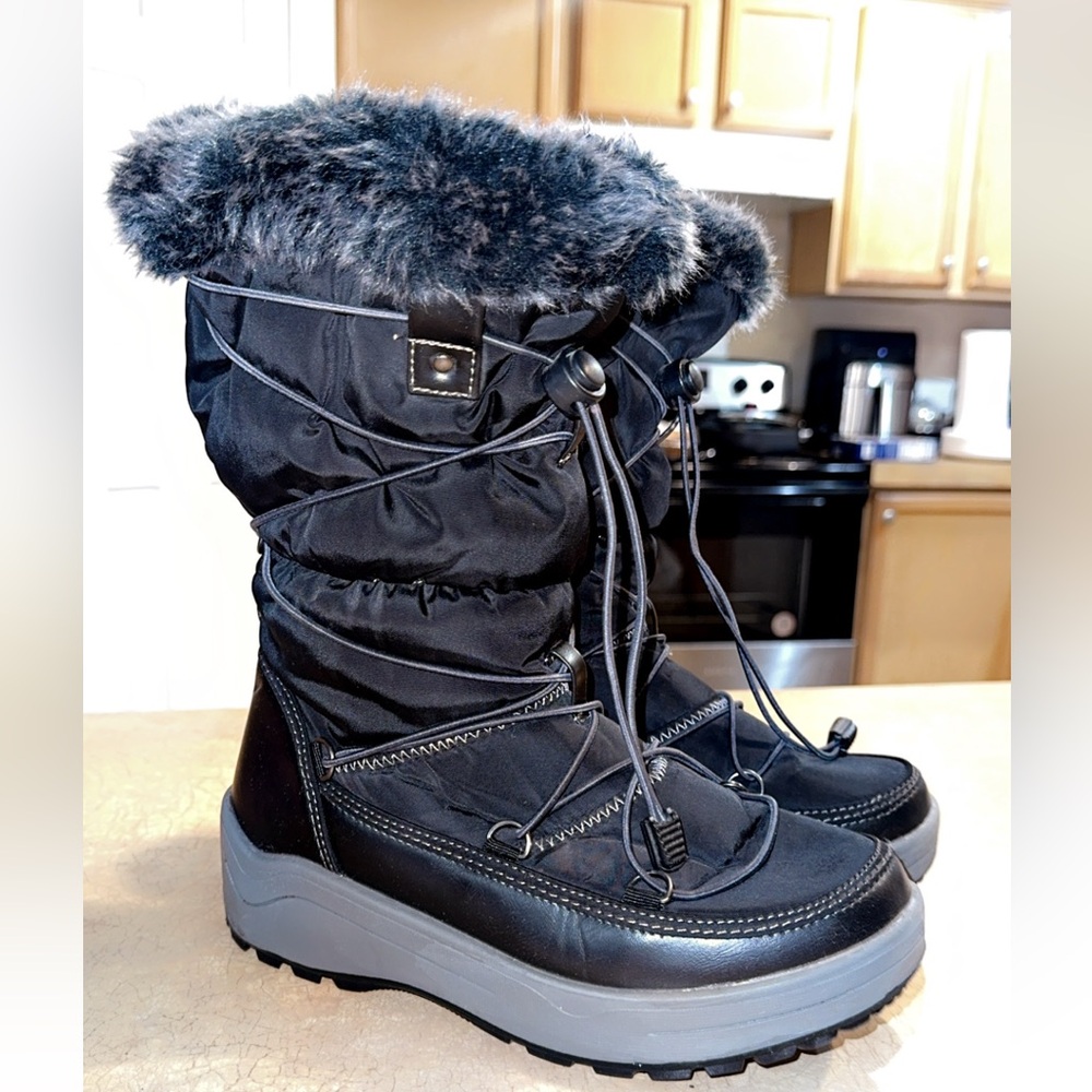 Torrid Black and Gray Winter Boots